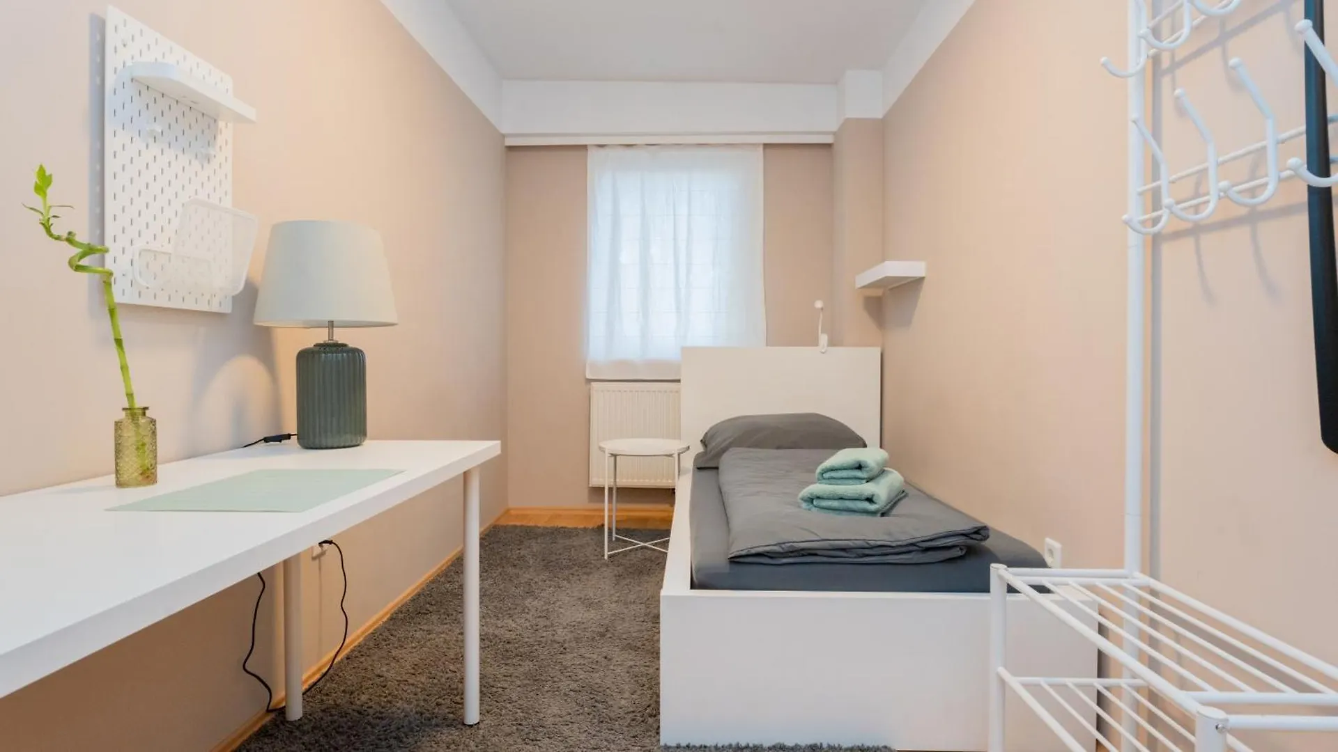 Apartament Zimmer 1230 Wiedeń Kwatera prywatna