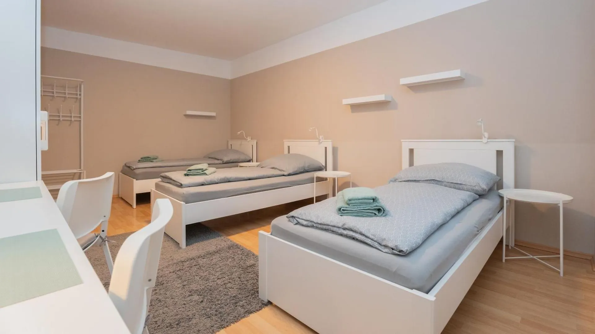 Apartament Zimmer 1230 Wiedeń
